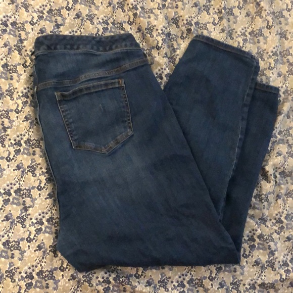 Torrid Girlfriend Fit Jeans - Picture 3 of 3